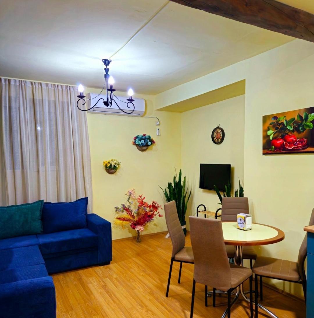 Apartment In The Old District Tbiliszi Kültér fotó